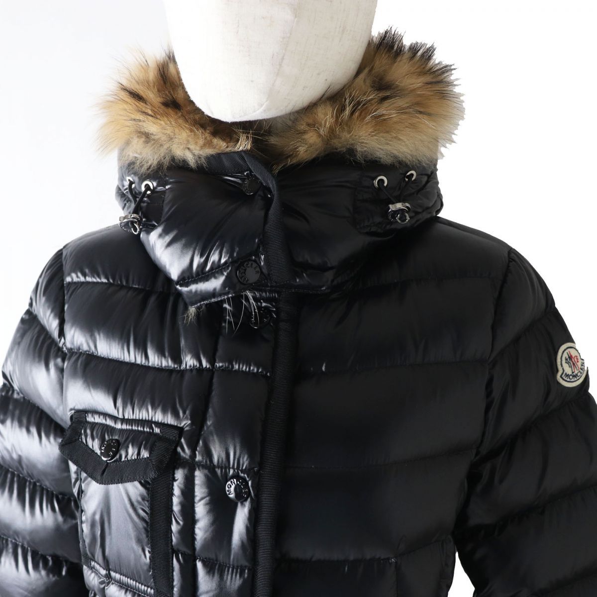 美品◎正規品 19-20AW MONCLER モンクレール ARMOISE アルモワーズ ファー・フード付き ワッペン ダウンジャケット レディース ブラック 1