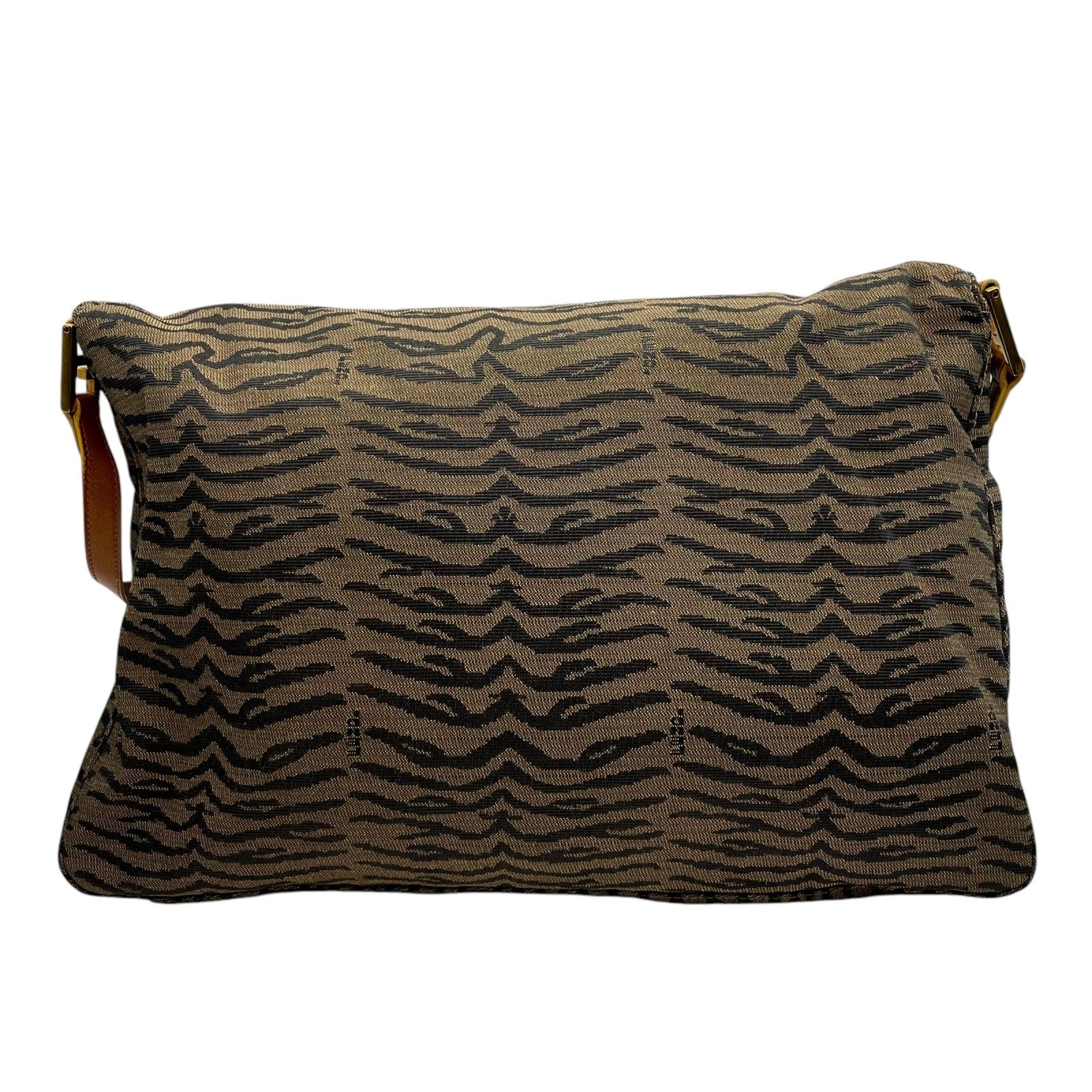 FENDI フェンディショルダーバッグ 斜め掛け キャンバス レザー カーキ茶 極美品 FENDI キャンバス レザー ショルダーバッグ 斜め掛け