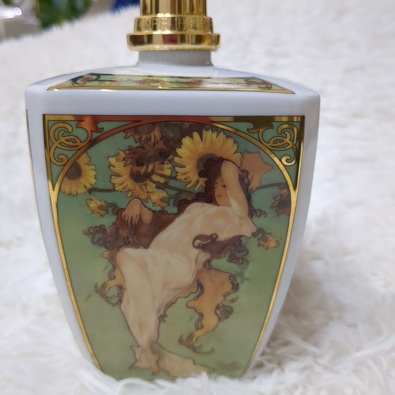 ベルジェオイルランプ 四季 LBミュシャ・4シーズン - メルカリ