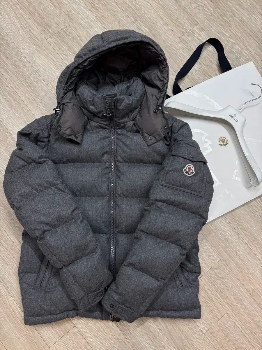 百貨店販売モデル MONCLER モンクレール モンジェネヴル ダウンジャケット 3