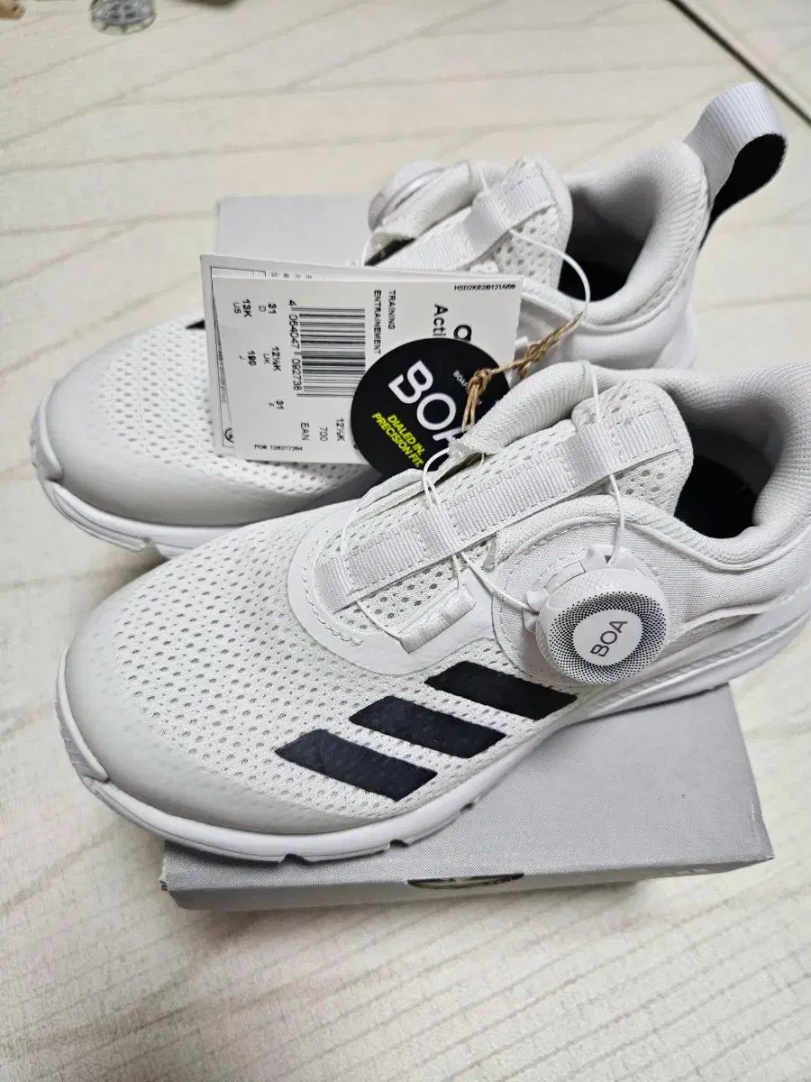 adidas アディダス キッズ アクティブ ボア K 靴
