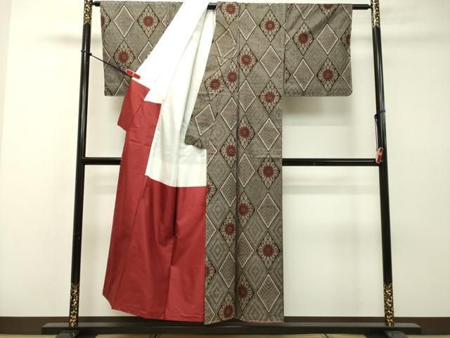 平和屋着物○希少 本場大島紬 龍郷絣 花菱文 正絹 逸品 DAAR4467tw  