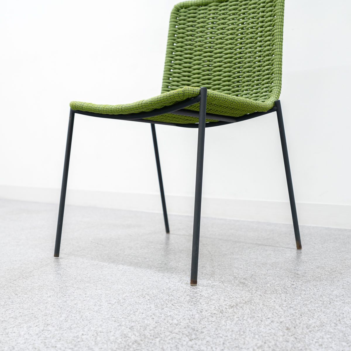 ライトグリーン