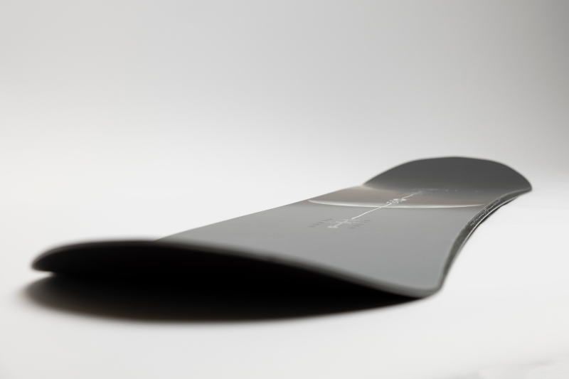 ラスト1点】レディース スノーボード 板 型落ち NITRO VICTORIA 146cm