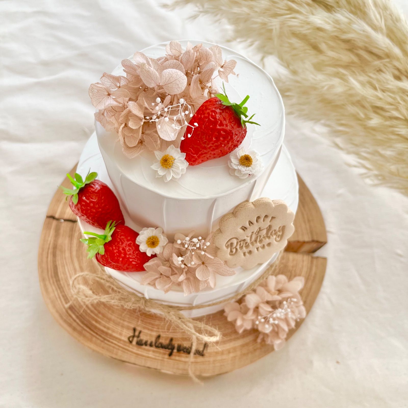 6周年記念イベントが くすみピンクとホワイト紫陽花のクレイケーキ