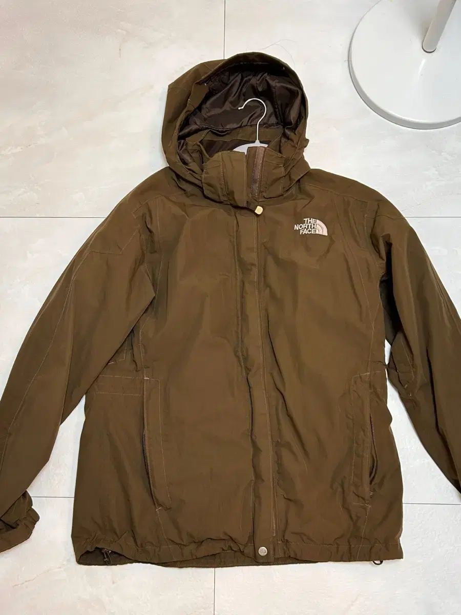 THE NORTH FACE ザノースフェイス 茶色 ウィンドブレーカー フード ジャケット