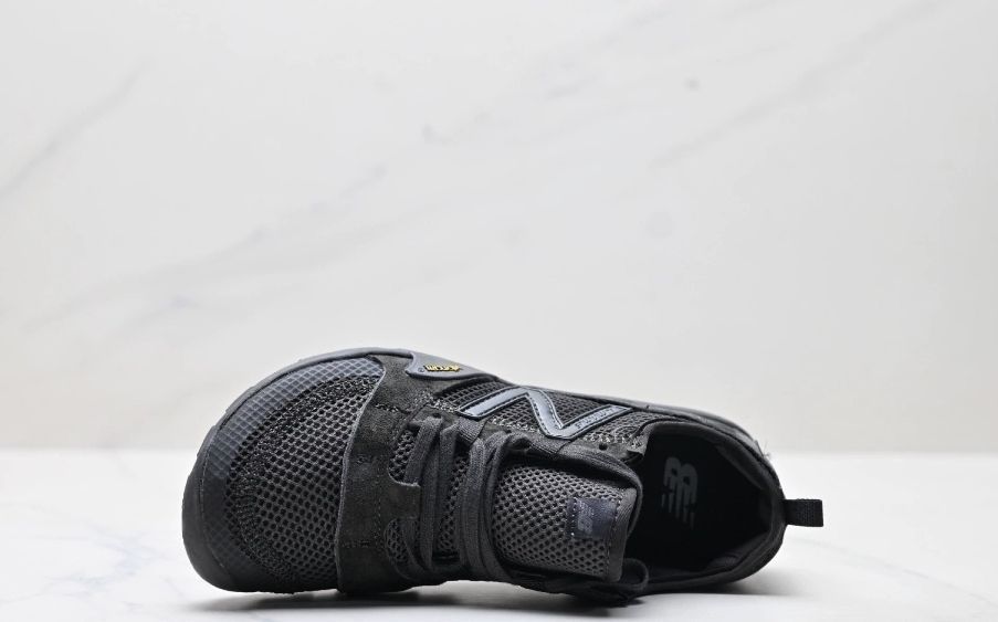 New Balance mt10oac ブラック mt10 ニューバランス New Balance MT10 in Black | SVD USA