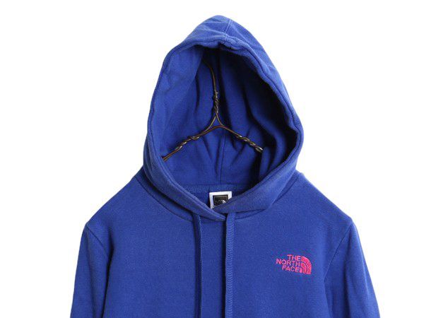 【お得なクーポン配布中!】 ノースフェイス スウェット フード パーカー レディース XS 古着 The North Face トレーナー スエット 裏起毛 ロゴ 刺繍 アウトドア ブルー