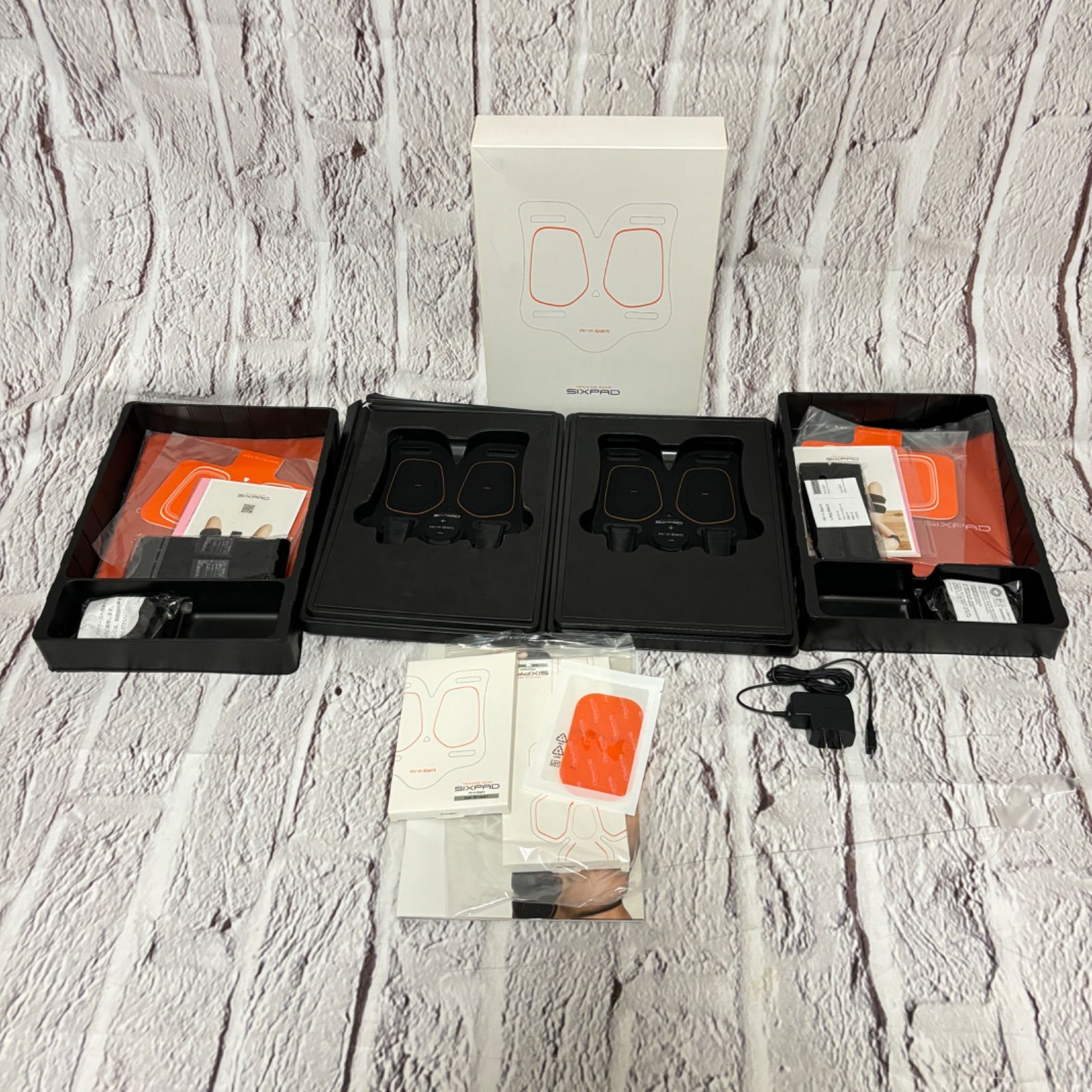 SIXPAD/シックスパッド　Arm Belt（アームベルト）2個セット Amazon.co.jp: MTG SIXPAD シックスパッド アームベルト(Arm