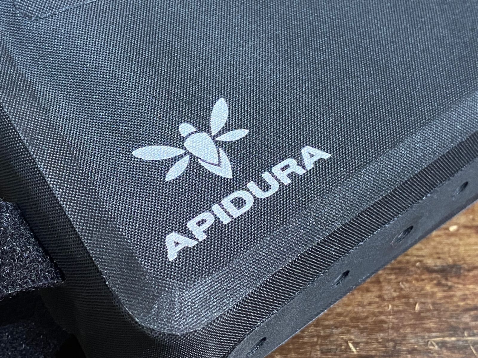 JJ593 アピデュラ APIDURA トップチューブバッグ ♥品 DECORATOM_COM_BR