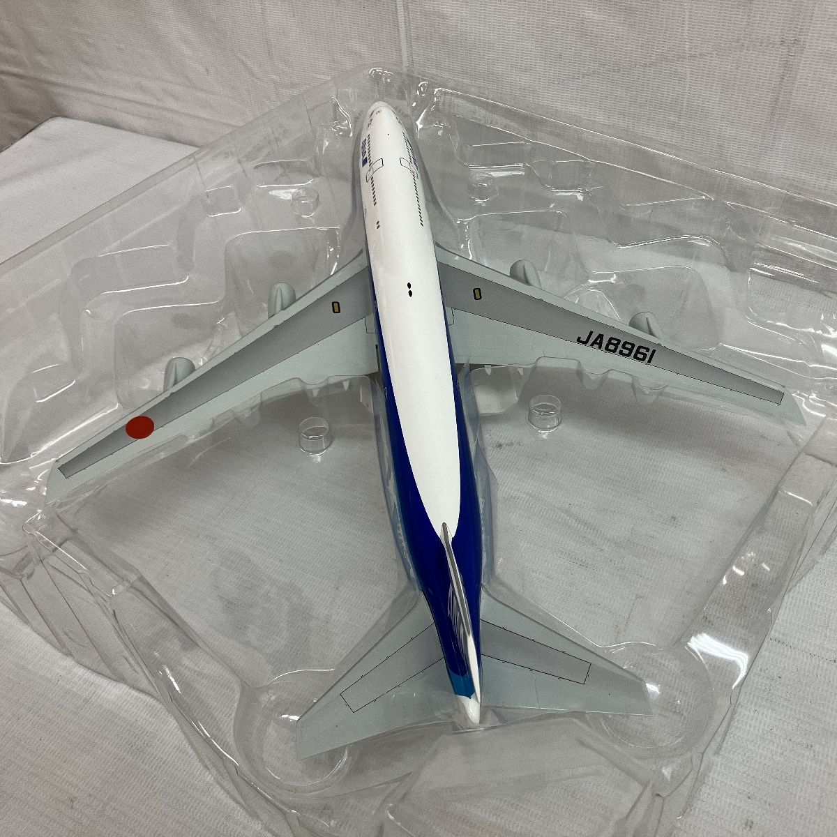 ANA BOEING 747-400 THANKS JUMBO! 1/200 飛行機 JA8961 フィギュア