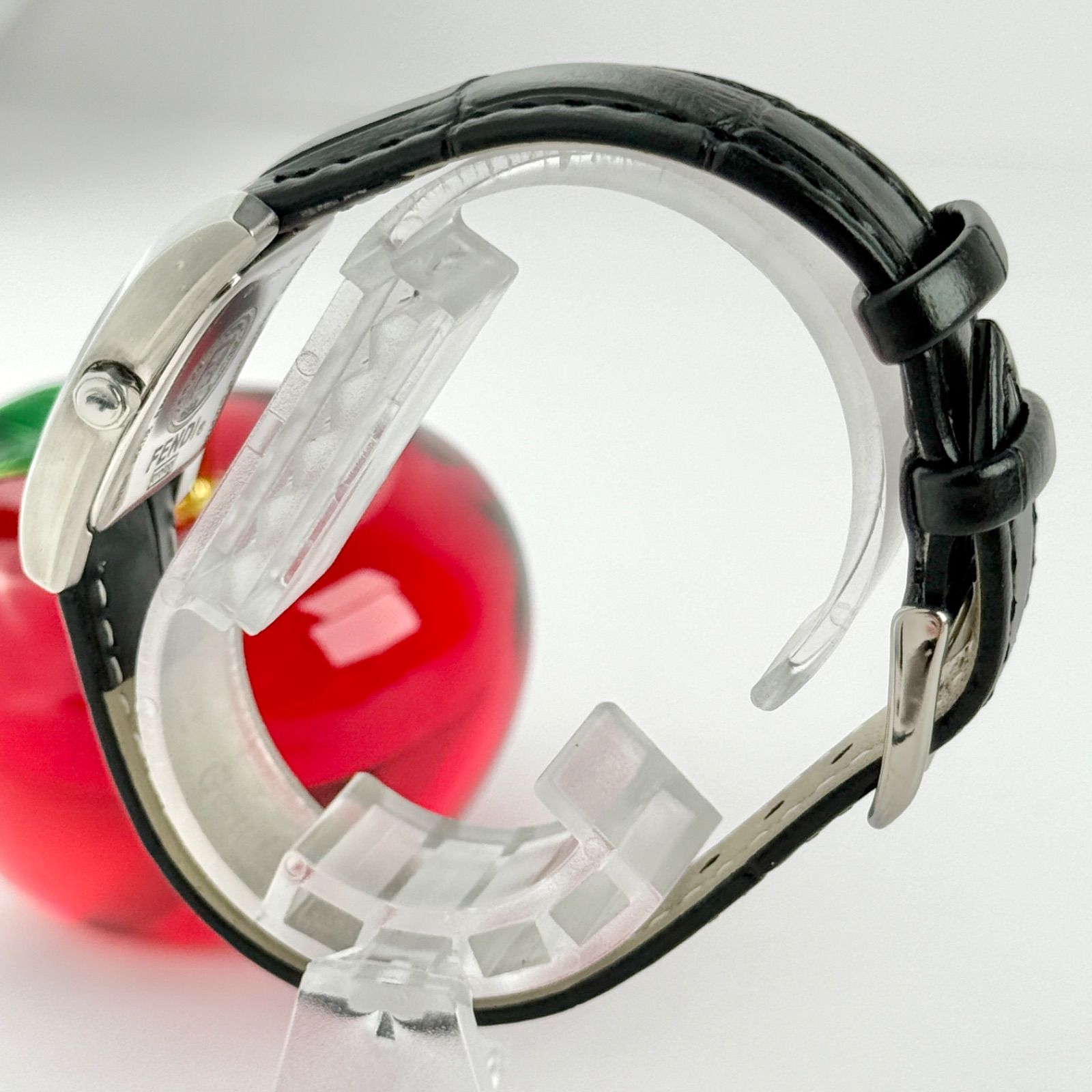 フェンディ 7000L オロロジ 新品ベルト 新品電池 レディース 腕時計865