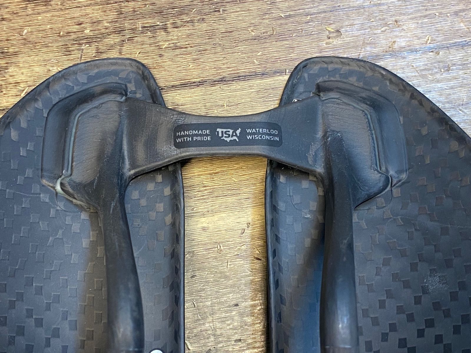 bontrager ボントレガー xxx トリプルエックス フル カーボンサドル JA019 ボントレガー BONTRAGER トリプルエックス XXX CARBON サドル