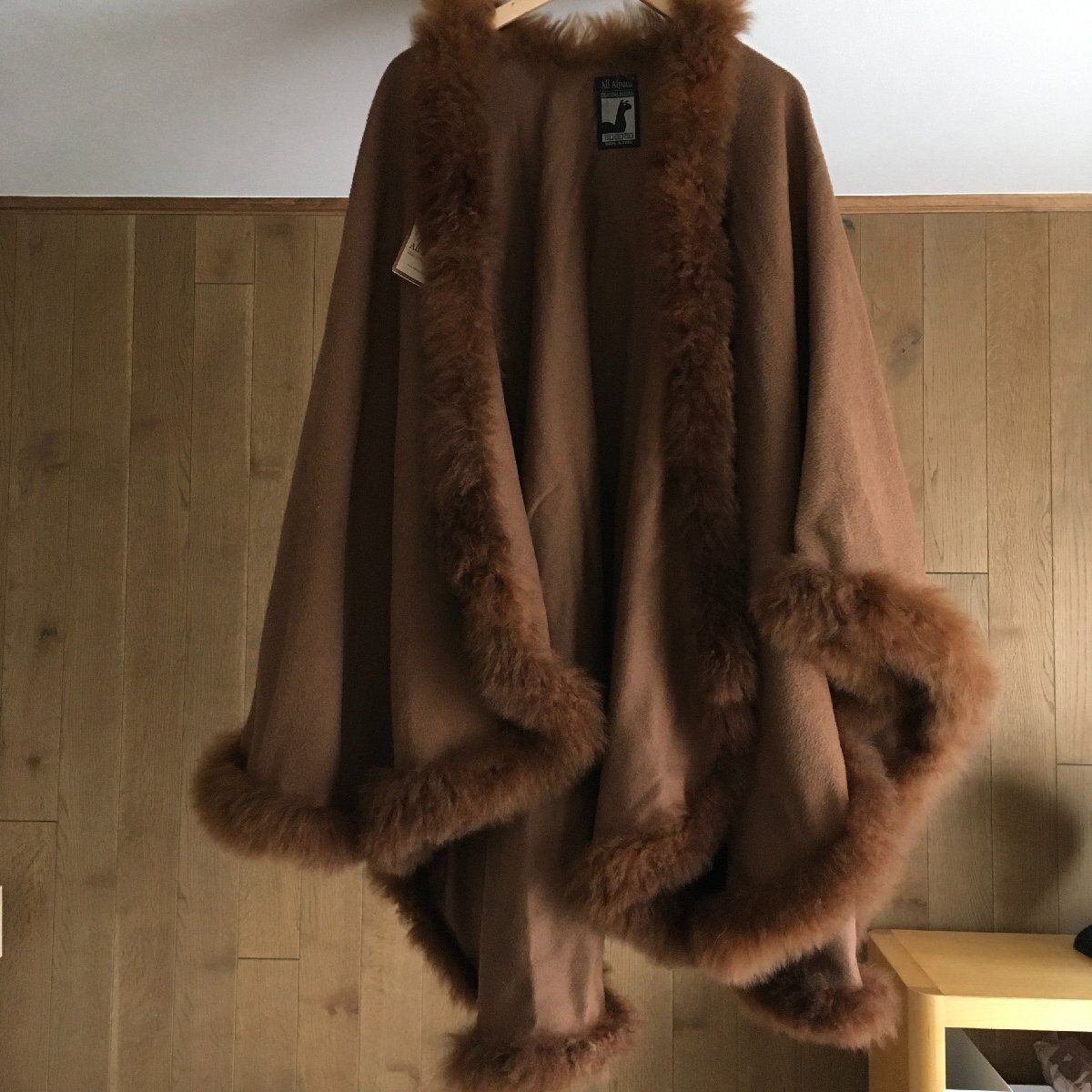 ALPACA アルパカ ファートリミング ポンチョ