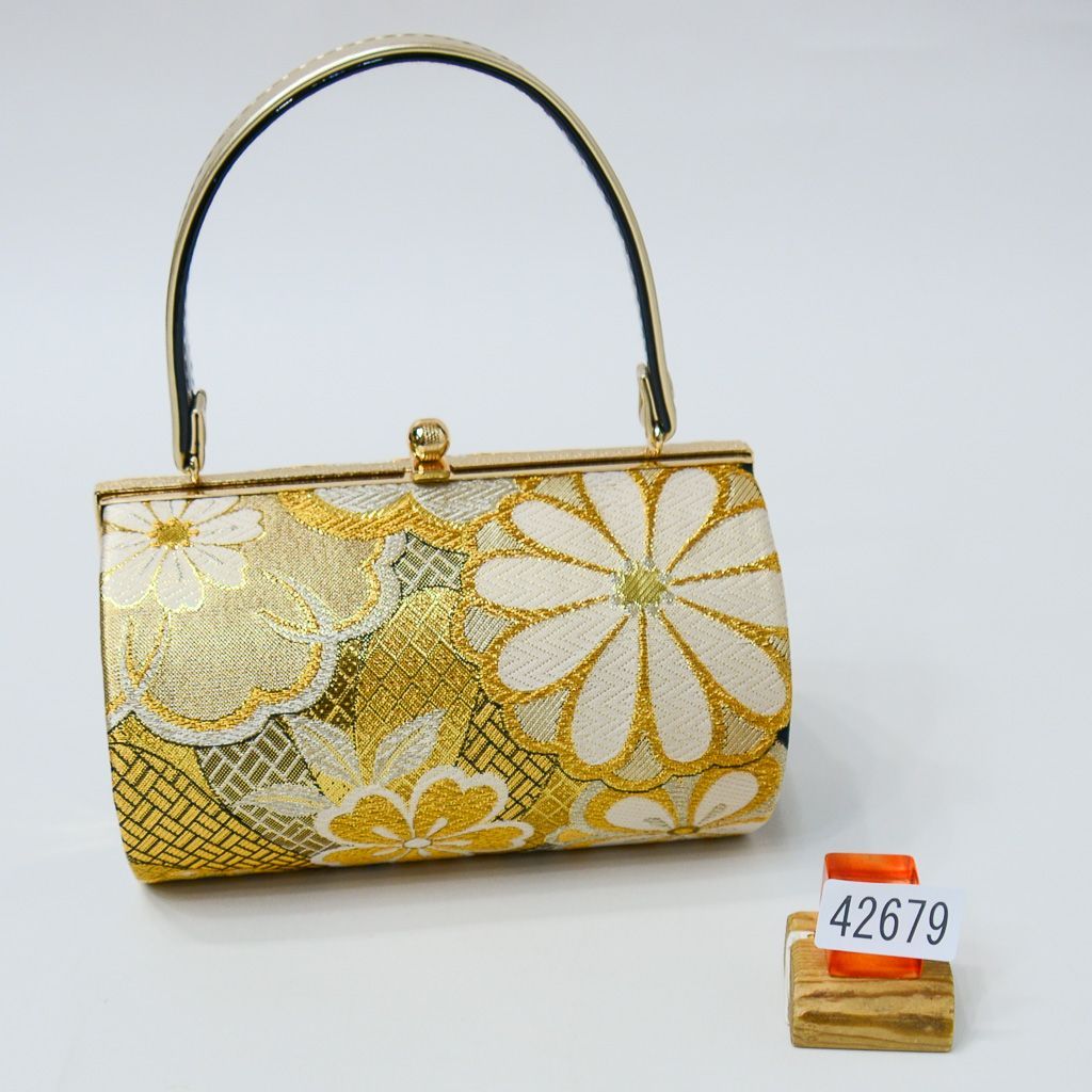 草履バッグセット 帯地 三段 フリーサイズ 24cm 適合足サイズ22.5~24.5cm 金色×黒色 振袖 成人式 結婚式 NO42679