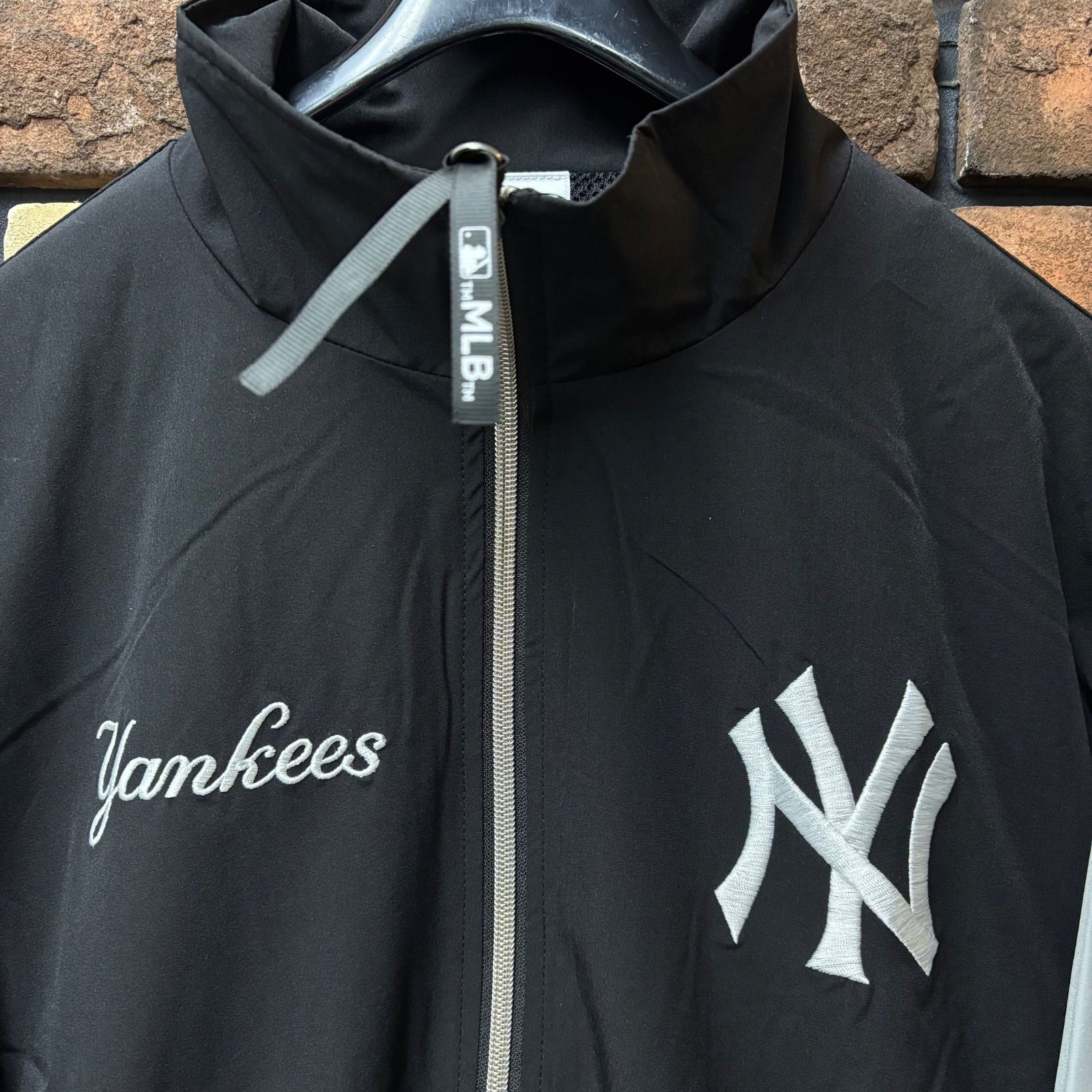New York Yankees フルジップジャケット 黒 ナイキ ニューヨーク・ヤンキース フルジップ ジャケット 長袖