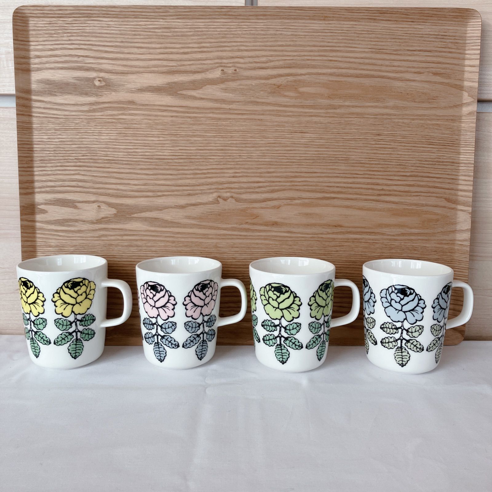 marimekko - 廃盤　マリメッコ　ヴィヒキルース　マグカップ　3個セット マリメッコ ヴィヒキルース マグカップ 3個セット 廃盤 - メルカリ