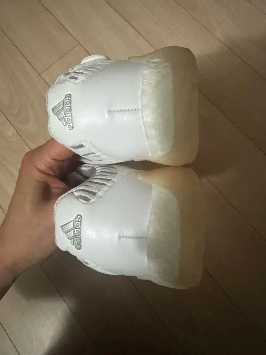 アディダス ボア