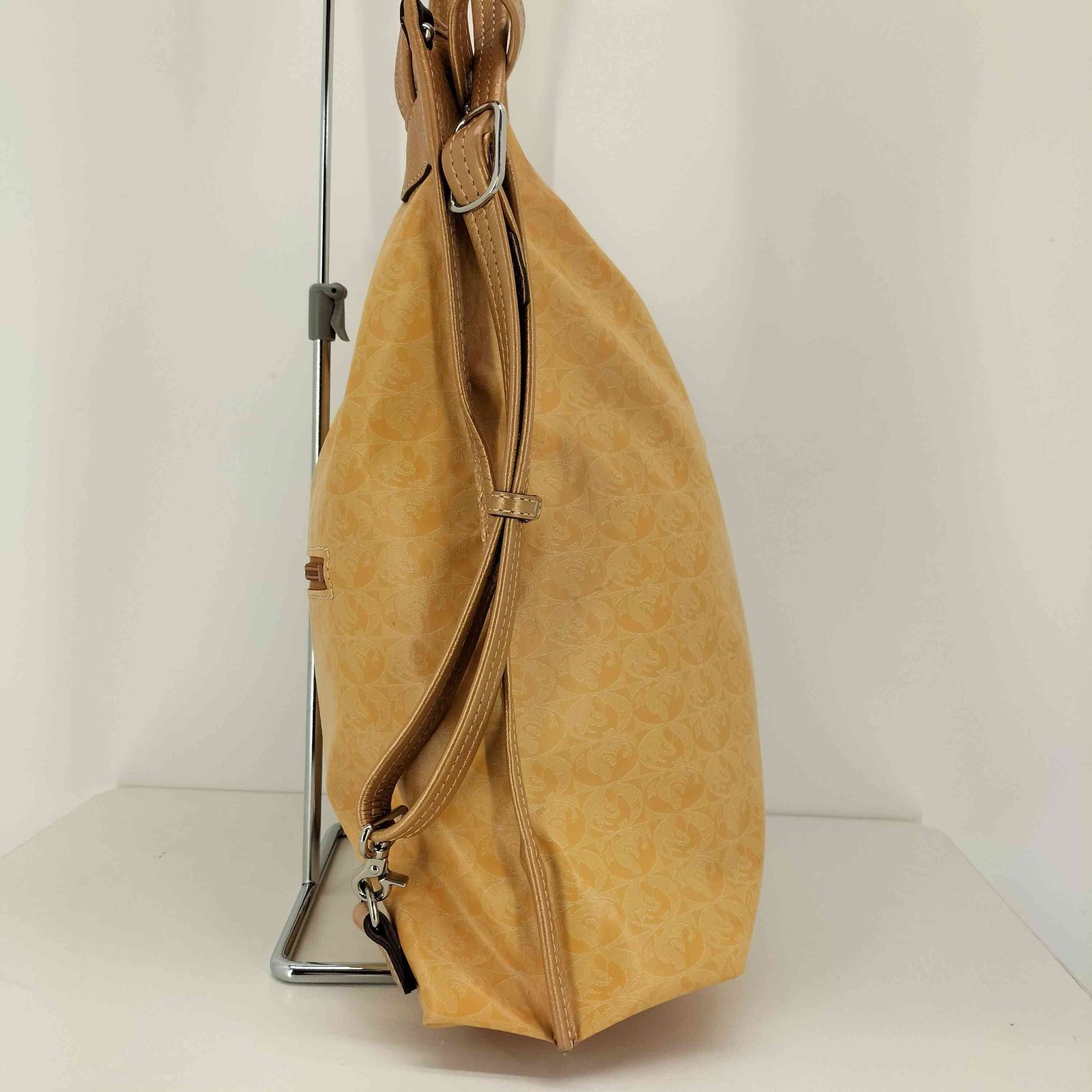 ペレボルサ PELLE BORSA 2way クロスボディ・ショルダー/クラッチ スリムバッグ Hardi アルディ 9843 （ホワイト） 10％クーポンペレボルサ バッグ PELLE BORSA