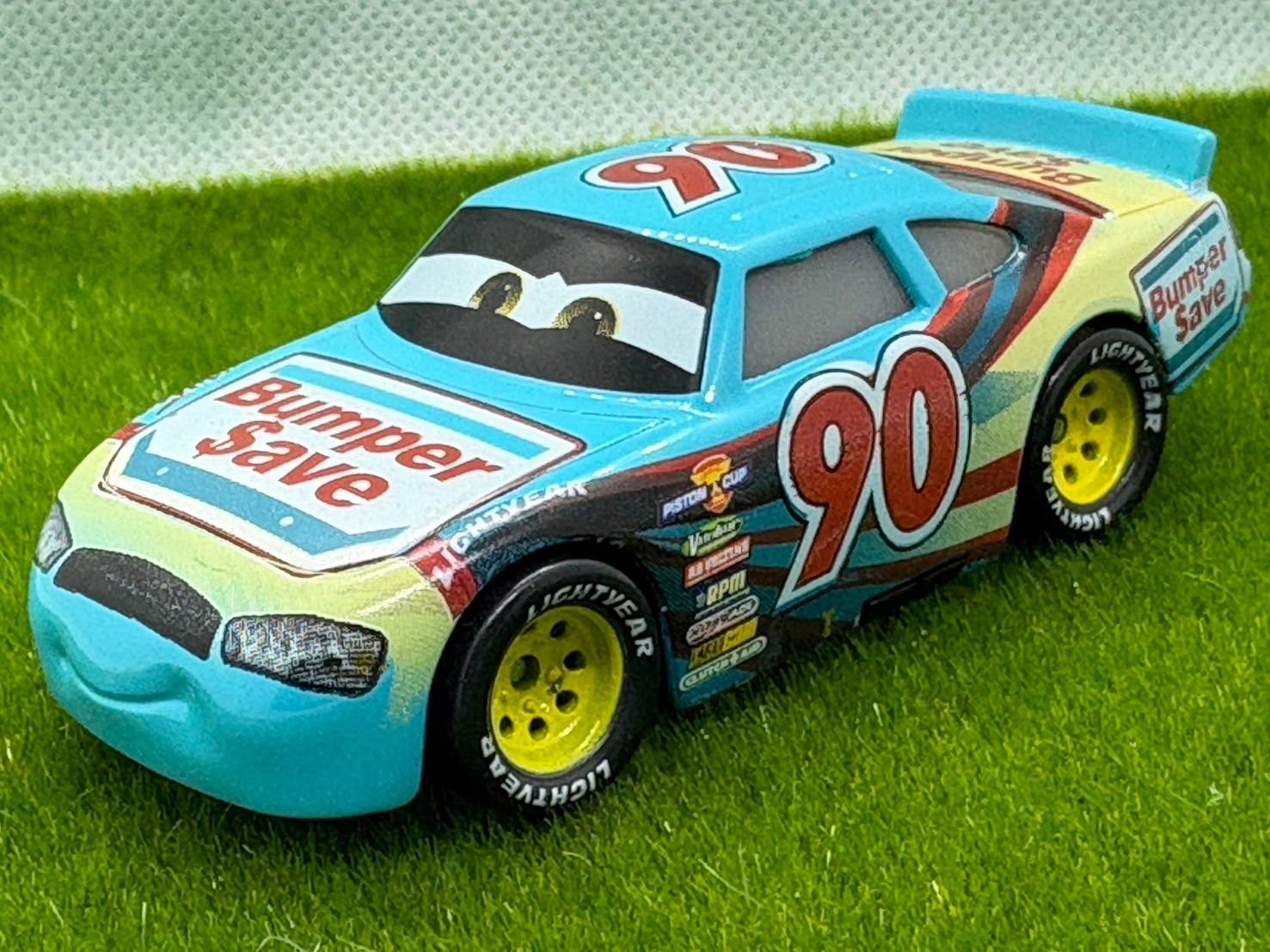 新品】カーズ ミニカー NO90番ピストンカップレーサー 仕様|mercari