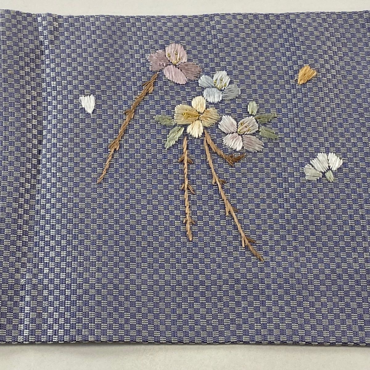 新品未使用　保管品　高級　名古屋帯　レンガ色　刺繍　花　松葉　金糸 名古屋帯 秀品 八寸名古屋帯 松葉仕立て 鶴 草花 金銀糸 刺繍