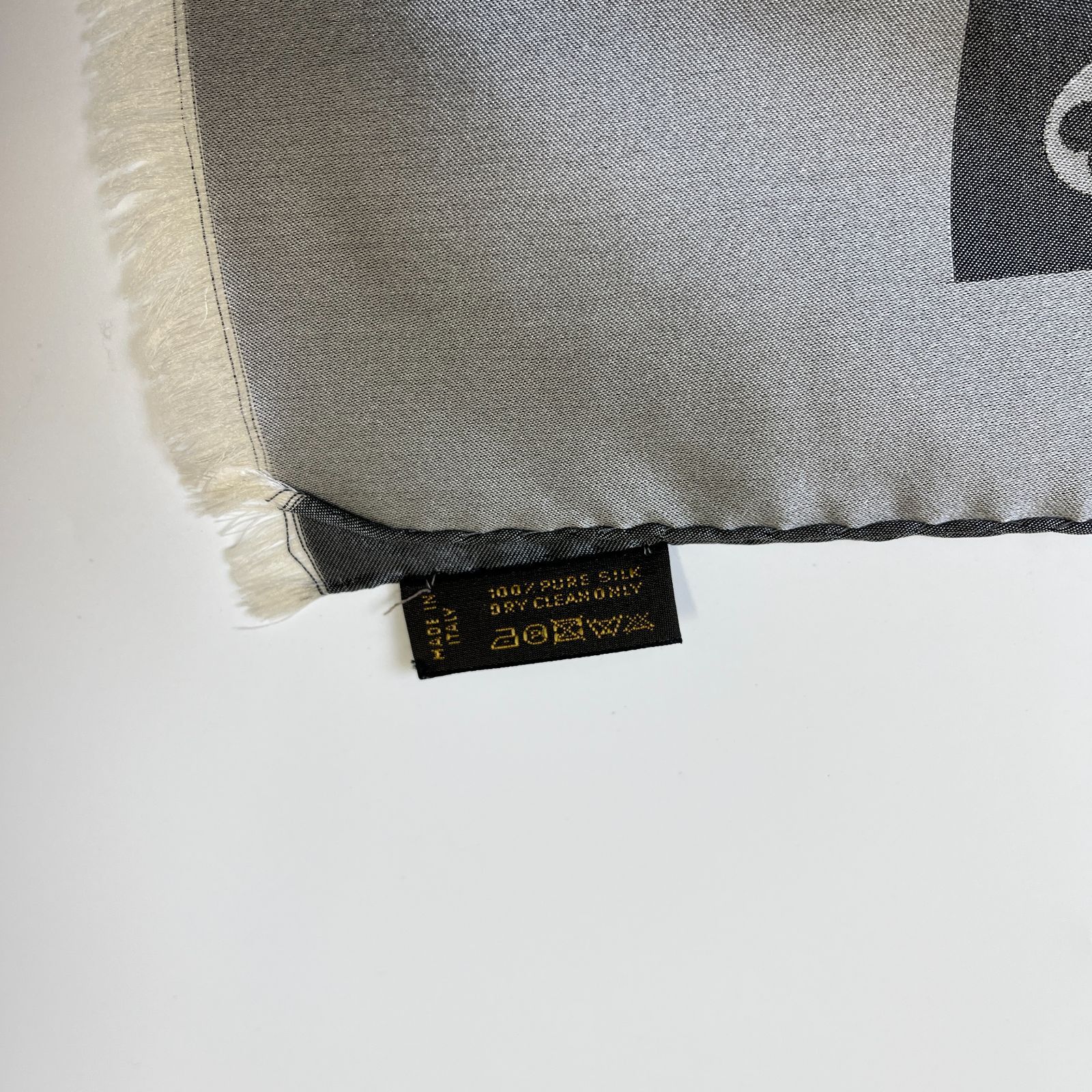 中古】LOUIS VUITTON ルイヴィトン モノグラム スカーフ グレー シルク  