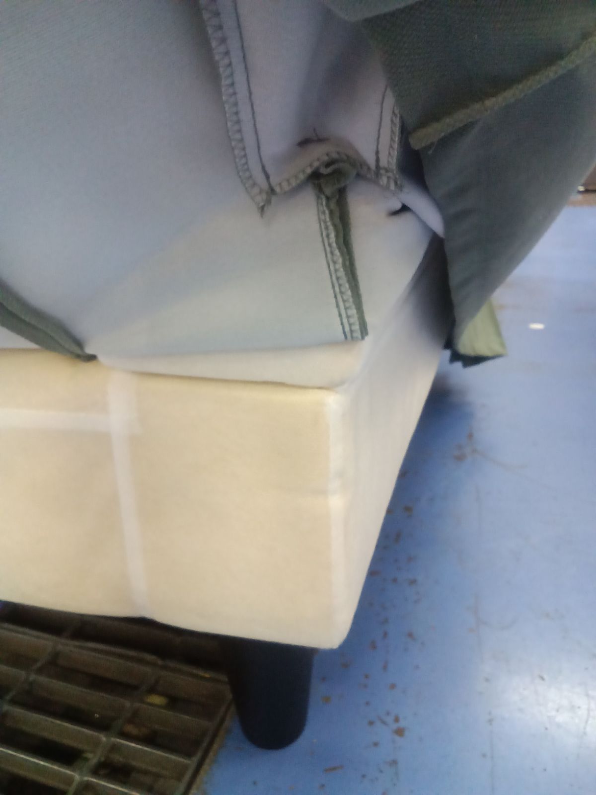 イケア 2人掛けソファ