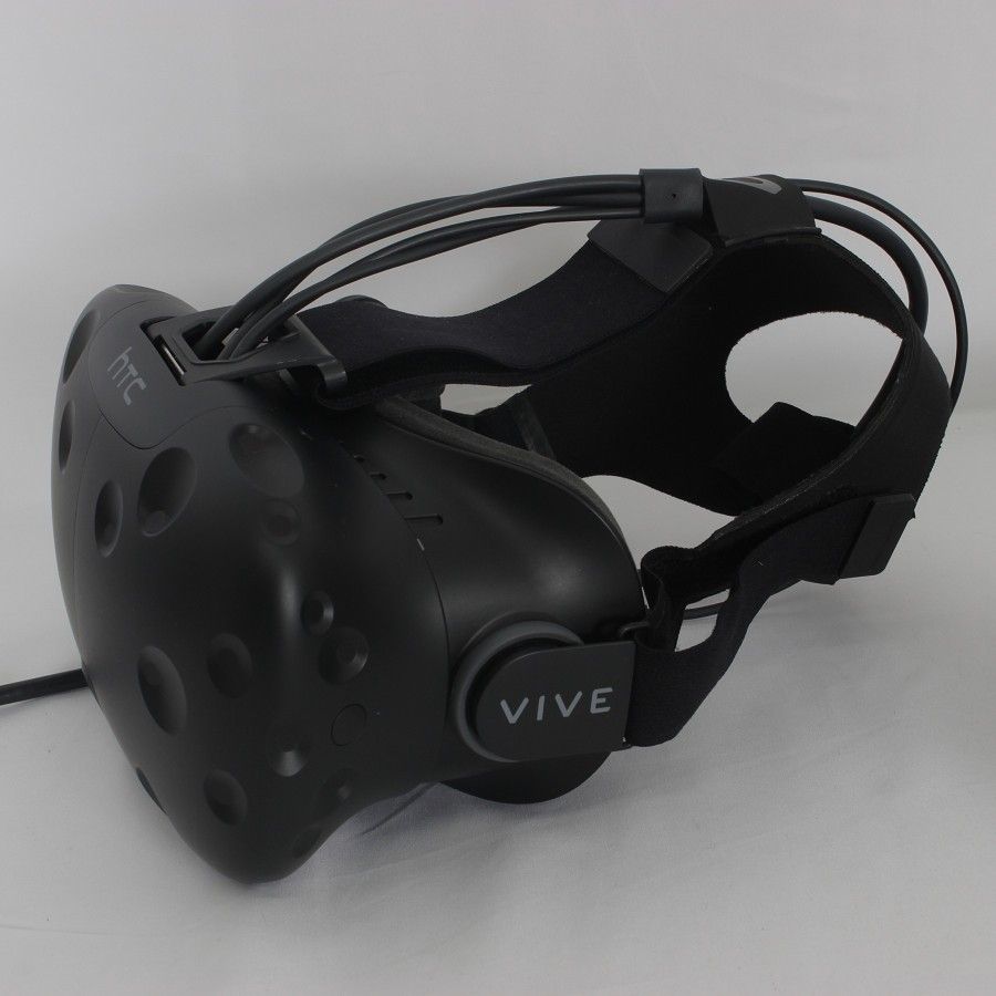 HTC Vive CE 99HALN011-00 ヘッドマウントディスプレイ HTC Vive CE 99HALN011-00 ヘッドマウントディスプレイ Amazon