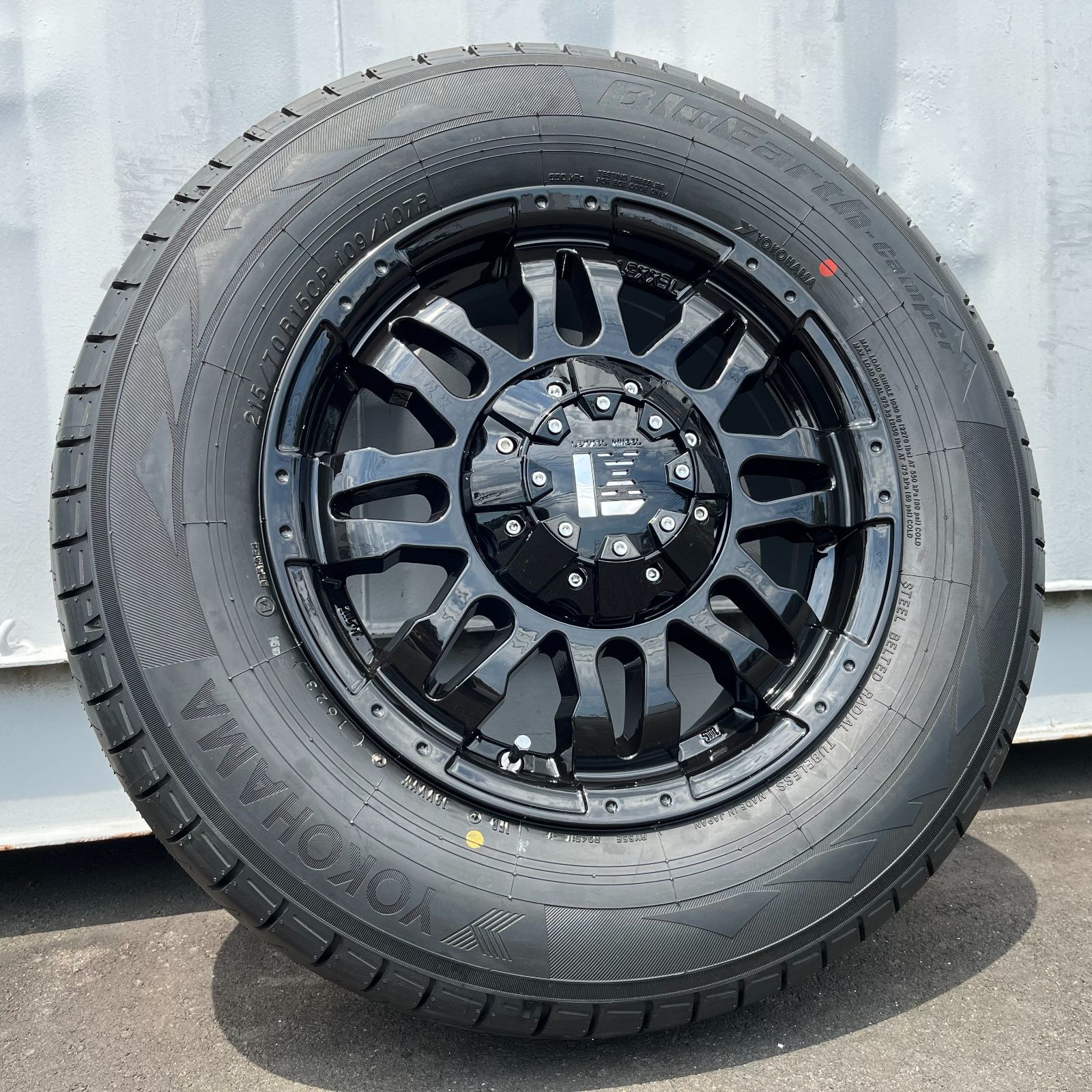 車検対応 TOYOTA トヨタ カムロード ハイエース 15インチ 新品 