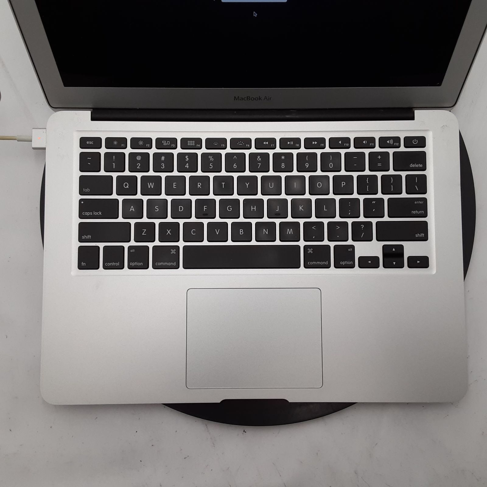 MacBook Air (13-inch, Early 2015)【ジャンク品】 ☆ジャンク☆ Apple MacBook Air (13インチ, Early 2015) [Core