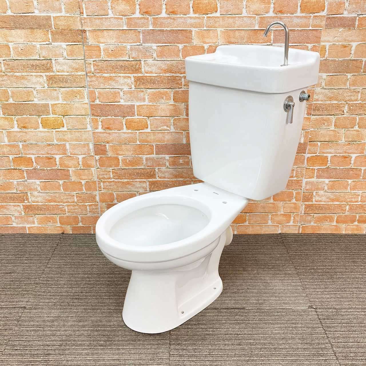 品 TOTO トイレ 洋式便器 壁排水 型番不明 とタンク 一式セット ホワイト系 78J100708