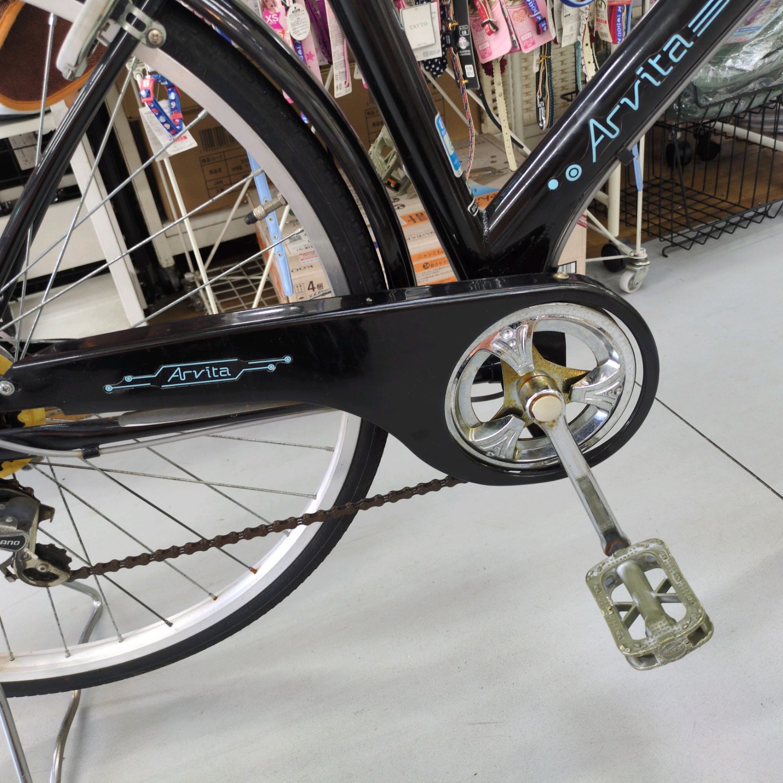 J068 ★サビキズ使用感★軽快自転車★Arvita★6段★LEDオート★26インチ J068 ☆サビキズ使用感☆軽快自転車☆Arvita☆6段☆LEDオート☆26インチ
