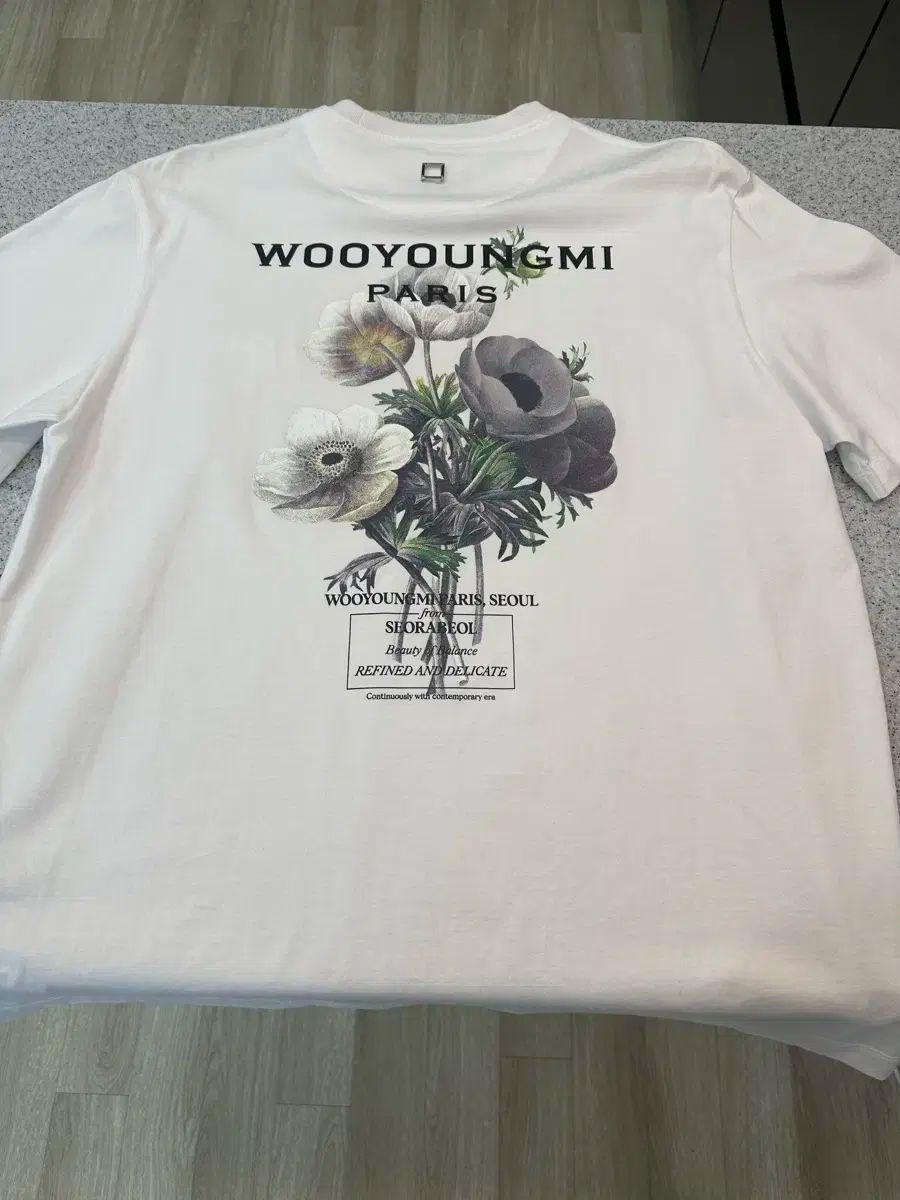 ☆韓国人気☆フラワー バックロゴ Tシャツ/WOOYOUNGMI☆ ☆人気☆【WOOYOUNGMI】☆Flower Print Back Logo T-Shir.t