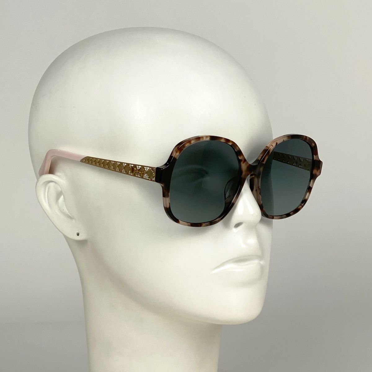【美品】クリスチャンディオール　カナージュ　サングラス　ビッグロゴ　ブラック クリスチャンディオール Christian Dior ロゴ サングラス