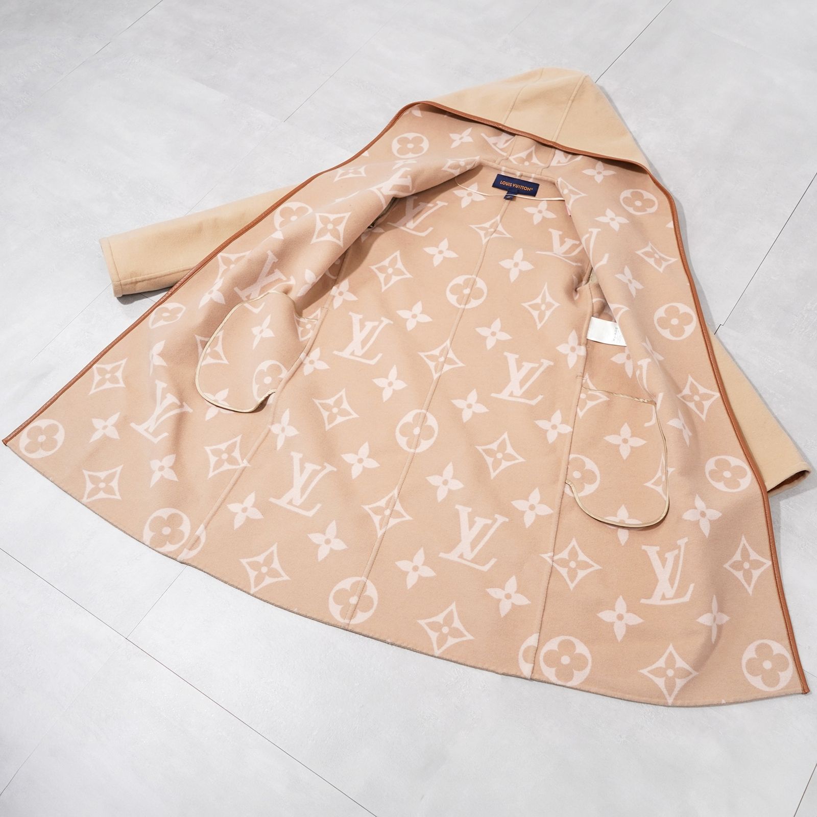 Louis Vuitton ルイヴィトン モノグラム コート FMCO05NUV Louis Vuitton ルイヴィトン モノグラム コート FMCO05NUV