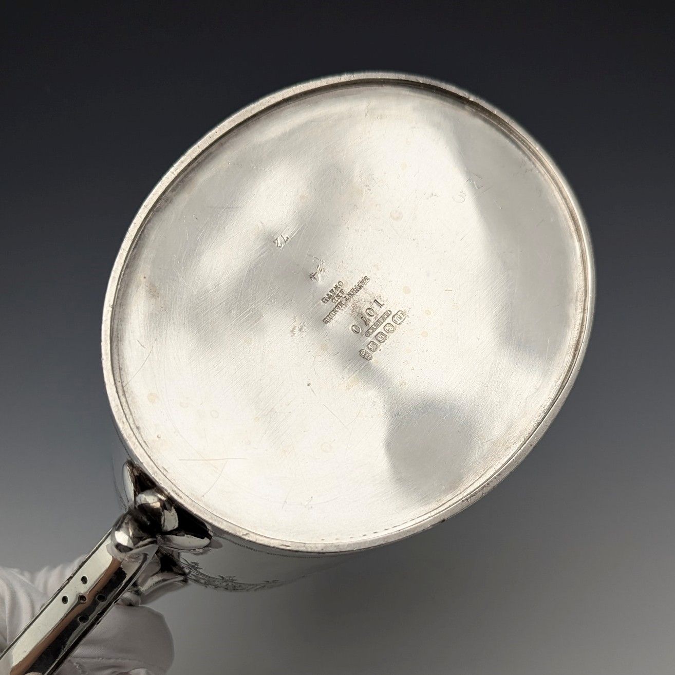 1900年頃 英国アンティーク シルバープレート製ティーポット Walker &amp; Hall 1900年頃 英国アンティーク シルバープレート製ティーポット