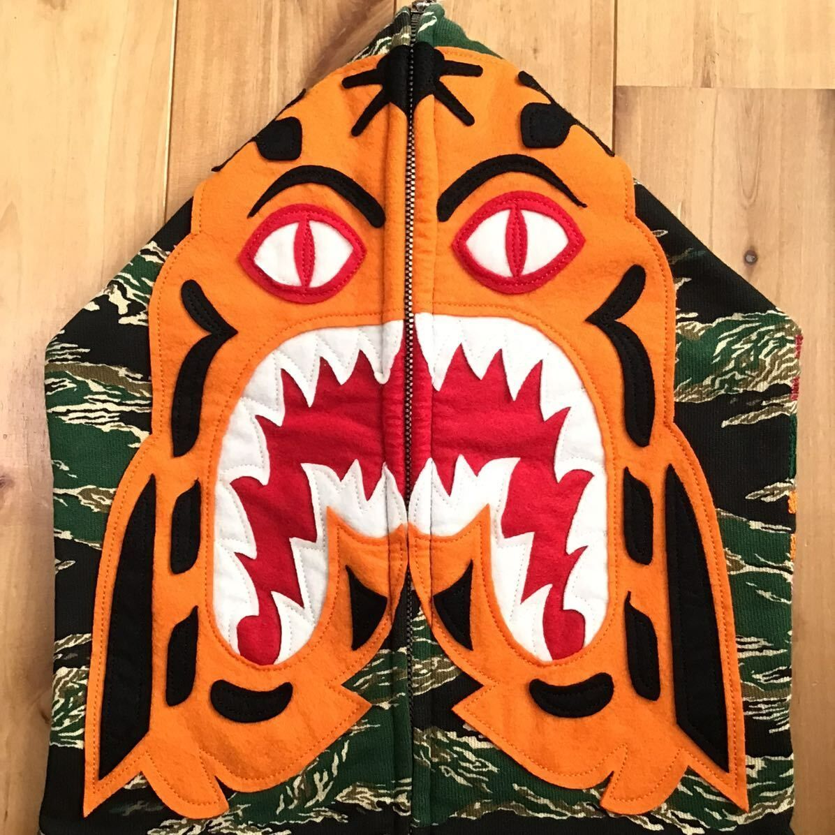 タイガー パーカー Mサイズ Tiger camo Tiger full zip hoodie a