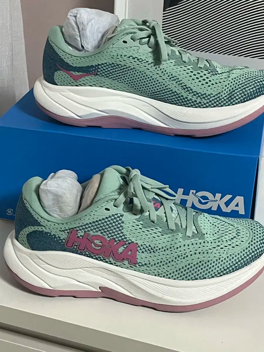 HOKA ONE ONE ホカオネオネ リンカーン 4 ワイド アルパイン ブルー 235