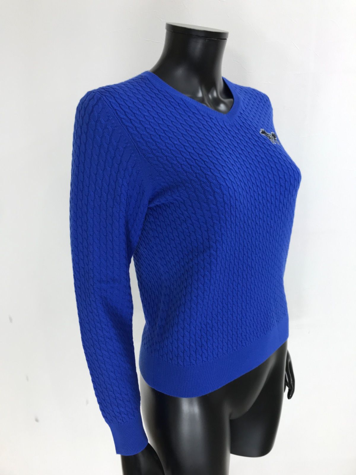 ゾーイ✩3 未使用Vネック長袖ニット ウール100 ゴルフウェア 水色×茶×青 USED】ZOY ゾーイ 羊毛 Vネック 長袖 ニット セーター ロゴ刺繍