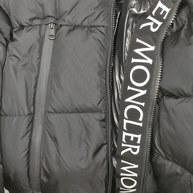 MONCLER モンクレール MONTCLA GIUBBOTTO モンクラ ダウンジャケット