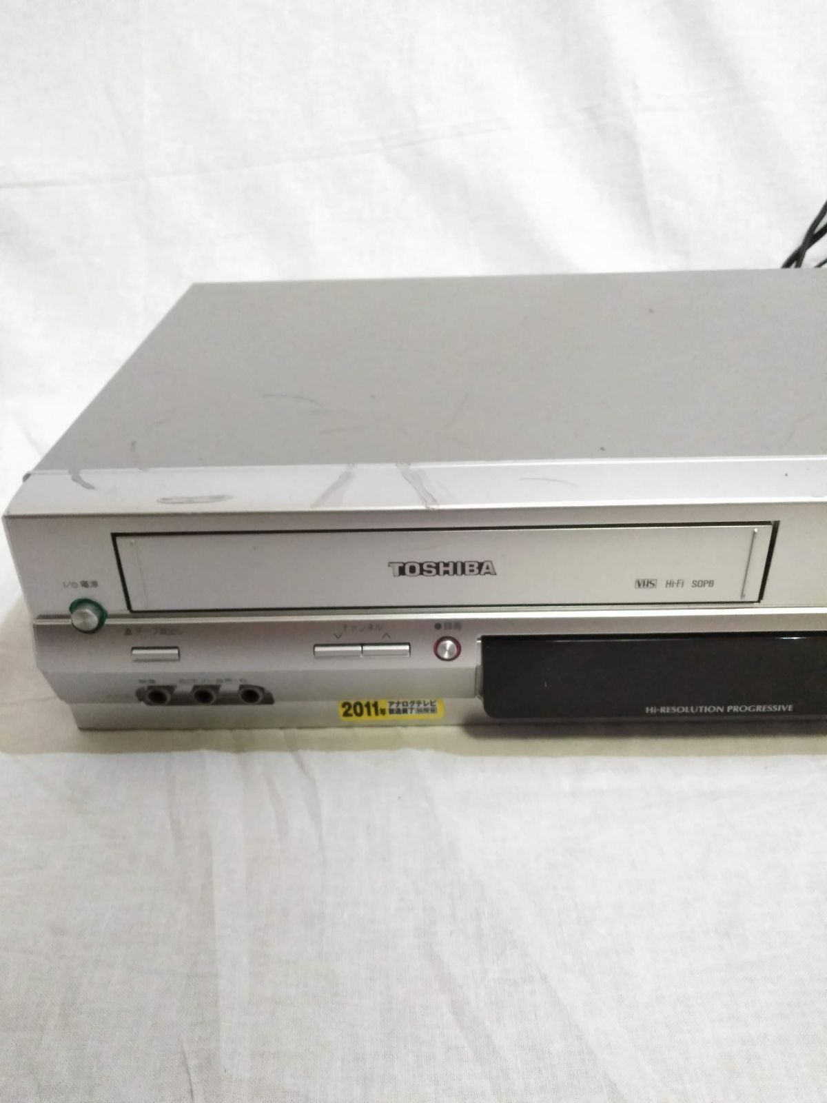 プレーヤー TOSHIBA SD-V700 Amazon | TOSHIBA VHSビデオデッキ一体型DVDプレーヤー SD-V700