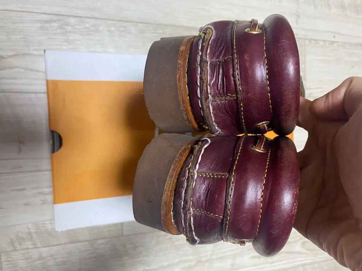 バーガンディー 265