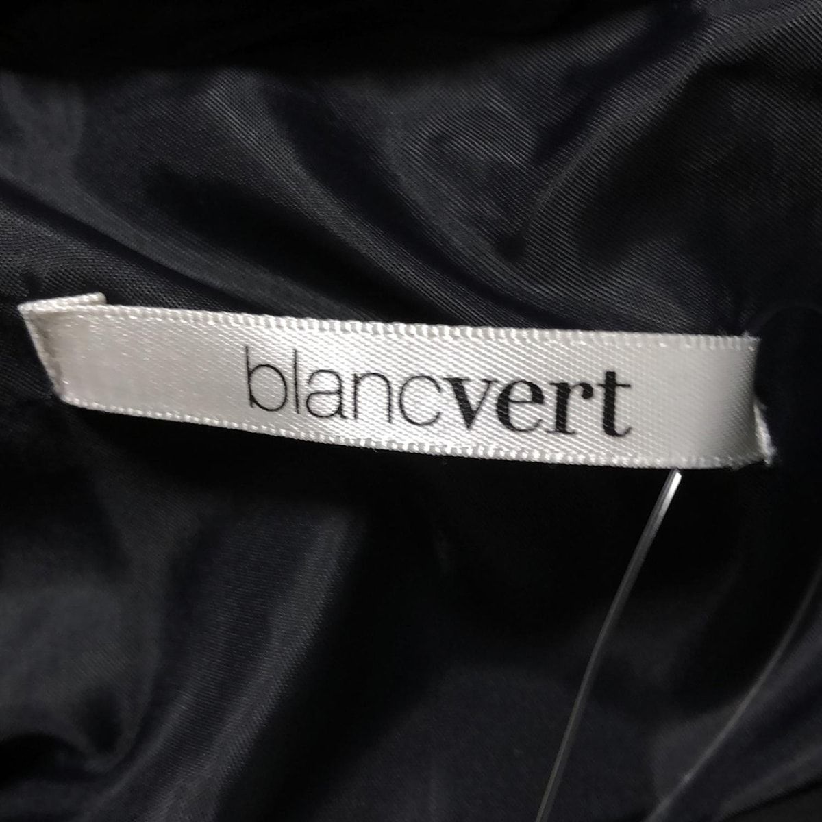全国送料無料。 blancvert ブランベール ダウンコート サイズ38 M レディース - 黒 長袖 ビジュー 冬 緊急大幅値下げ。