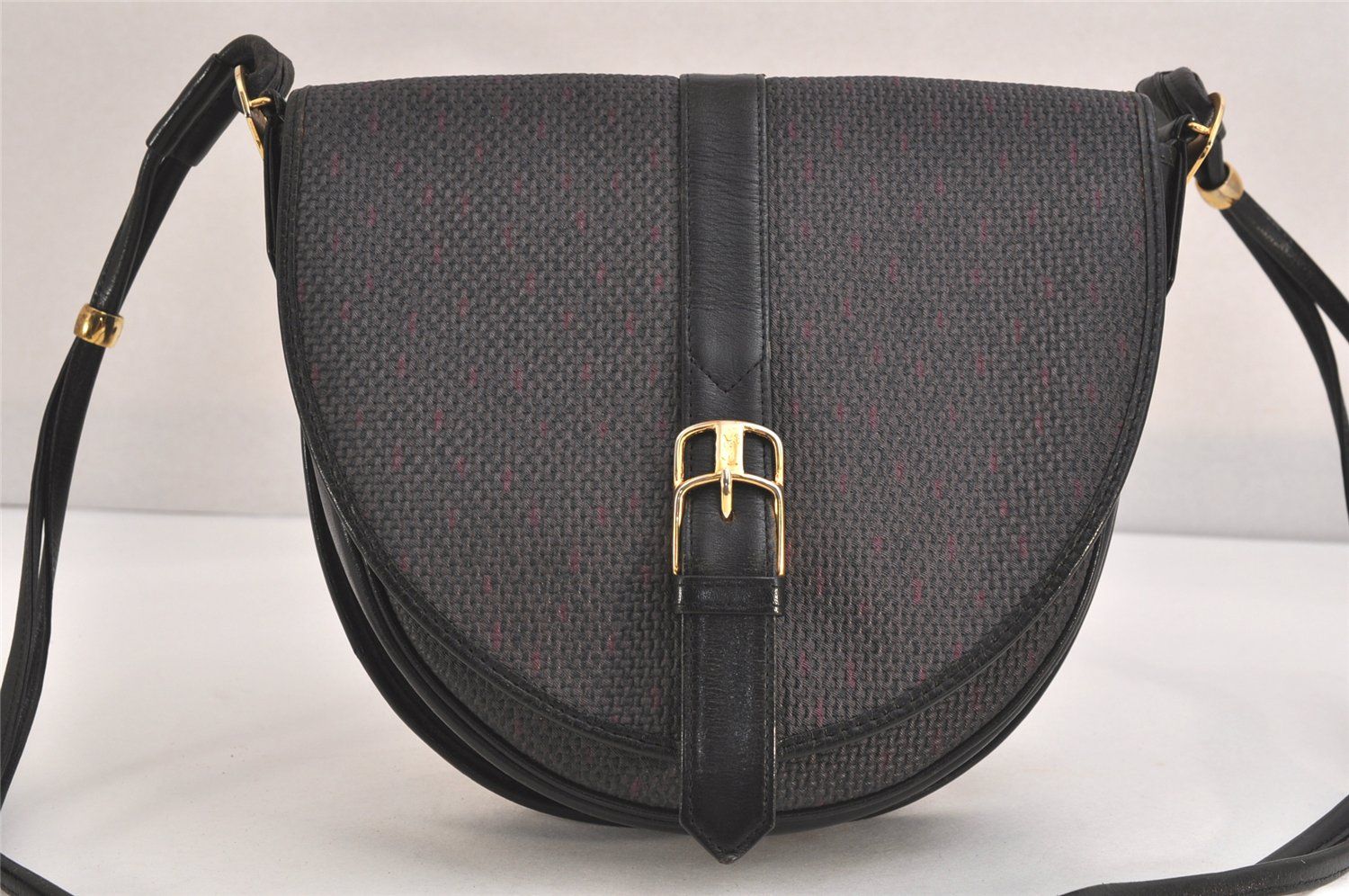 miu miu ターコイズ クラッチバッグ