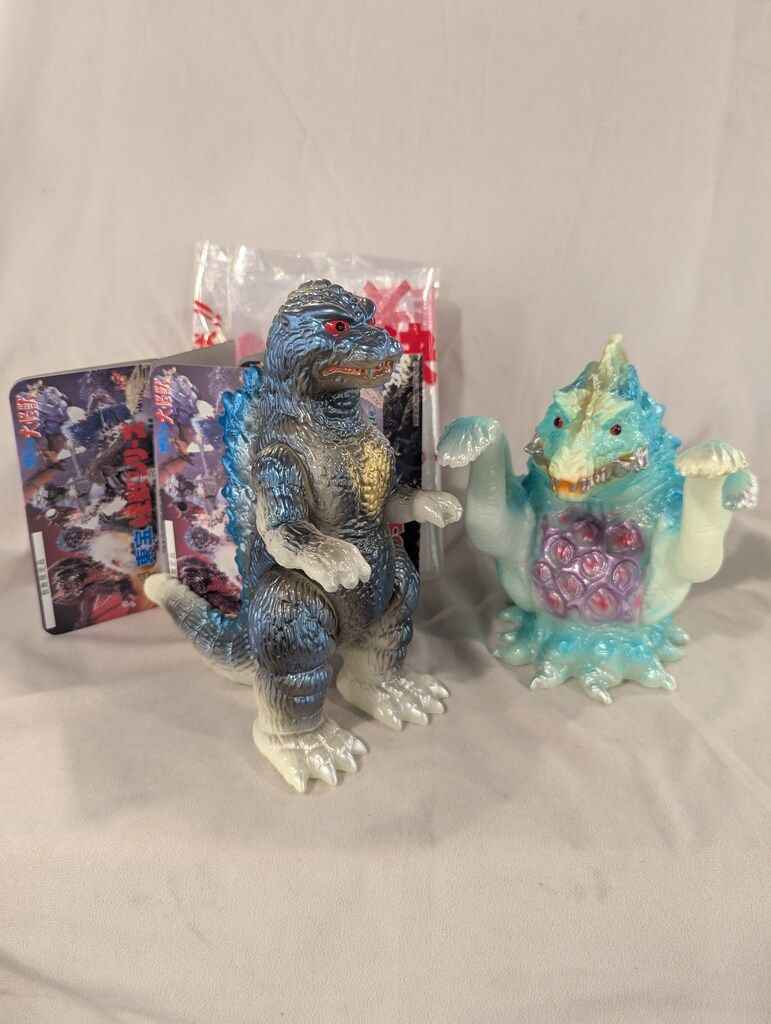 M1号 世紀の大怪獣東宝怪獣シリーズ ゴジラVSビオランテ 蓄光版 特撮の