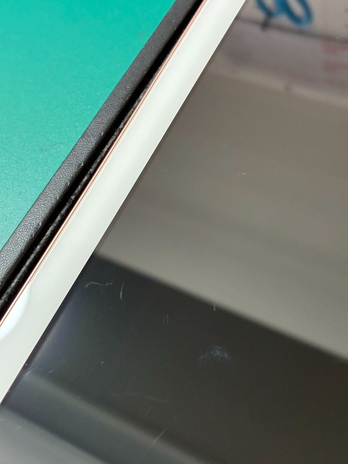 iPad 第6世代 Wi-Fi+Cellular（セルラー） アイパッド 32GB バッテリー