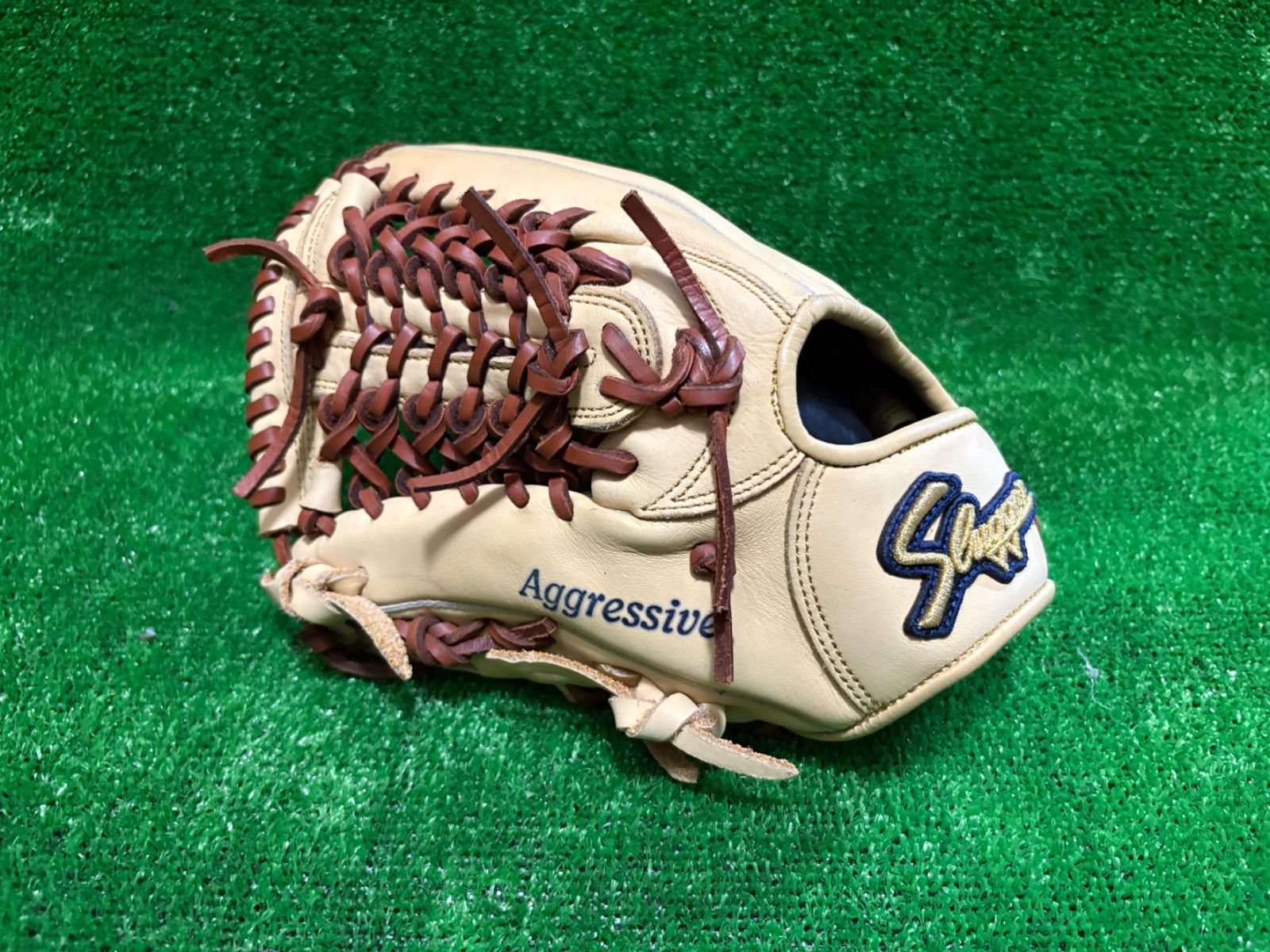 少年用】ミツワタイガー ファーストミット 右利き用 レアカラー 少年用