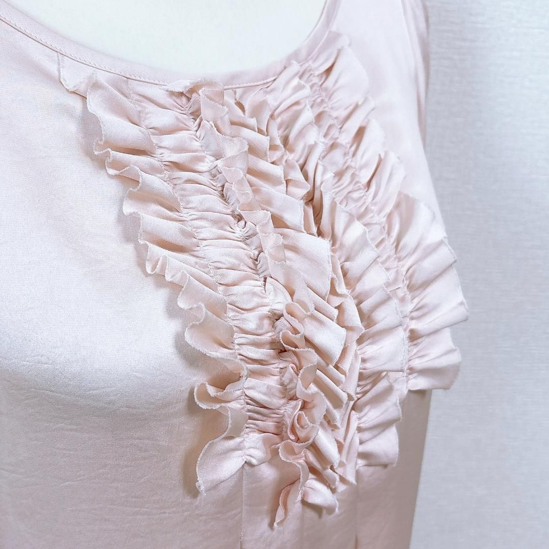 最終価格！☆新品未使用☆ ANAYI フリル付きピンクベージュ長袖シャツ 38 長袖フリルブラウス 37157 ピンクベージュ （5～19号