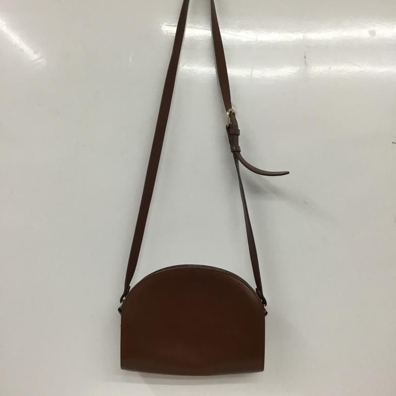 A.P.C. アーペーセー ショルダーバッグ ハーフムーン - メルカリ