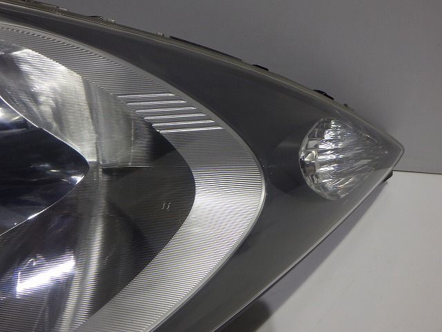 フィット ヘッドライト左右